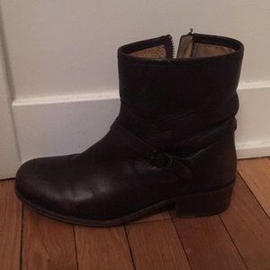 Frye boots in good condition!
